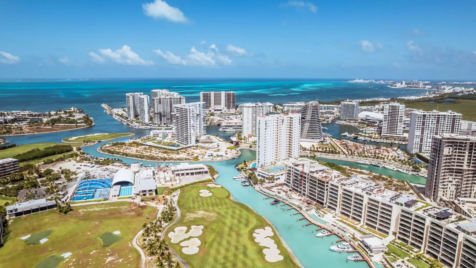 Desarrollo en Cancún - Puerto Cancún - foto 5